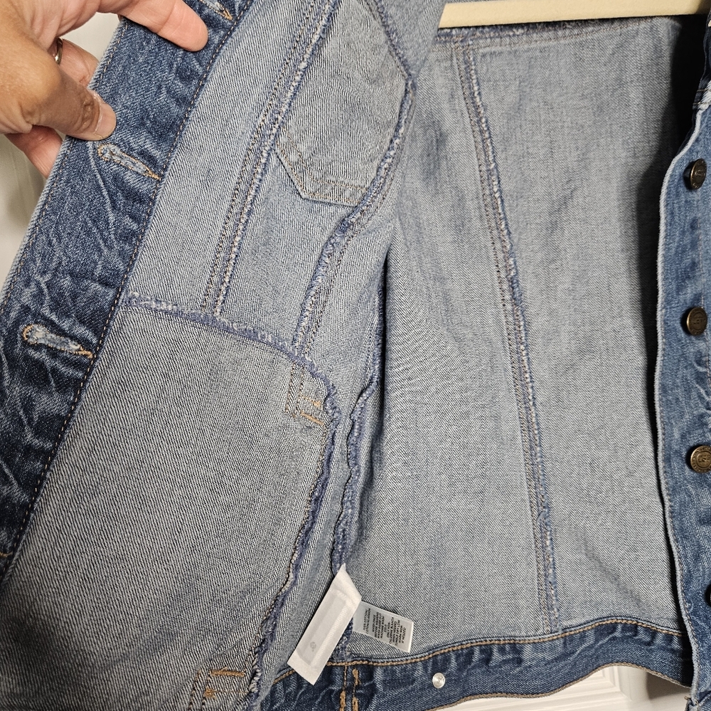 Loft Women's Jean Jacket small Size - Picture 10 of 16